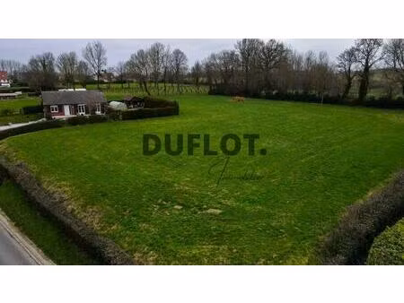 terrain constructible 1 000m2 sur azincourt