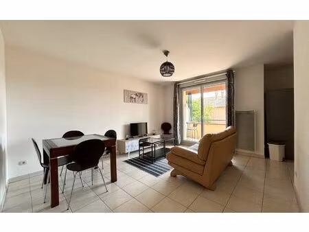 location appartement  m² t-2 à toulouse  663 €