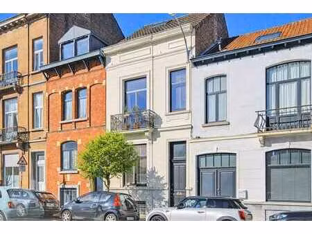 maison rénovée au coeur du châtelain