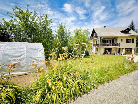 à vendre : maison 220m2 sur 855m2 de terrain  t2 et garage.