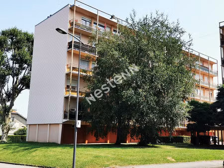 appartement 4 pièces -3 chambres - entièrement meublé et équipé - oudinot - proche transpo