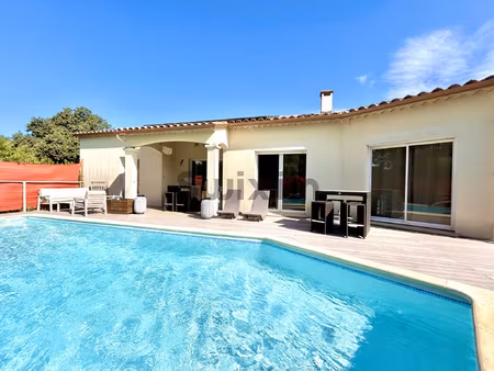 villa à l'abri des regards et studio indépendant à 10 min d'