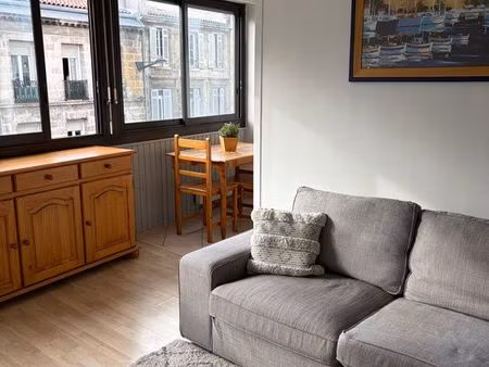 t2 meublé 42 m² très lumineux avec parking sécurisé – bordeaux victoire