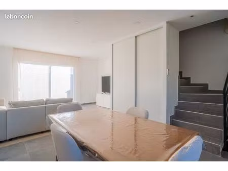 maison mitoyenne meublée