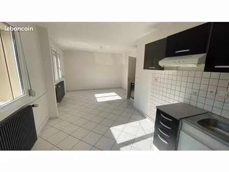 loue t2 de 54 m2 villers