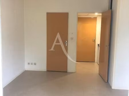 studio 1 pièce 17 m²