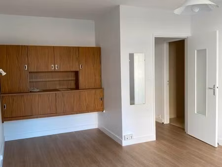 appartement à louer dans résidence - poitiers gibauderie - t1 de 28m2