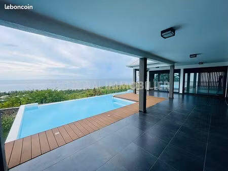 villa 4 pièces 108 m²