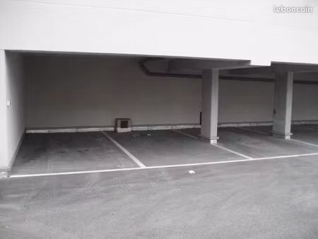 parking à louer préfecture de rouen