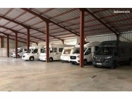 recherche garage pour camping car