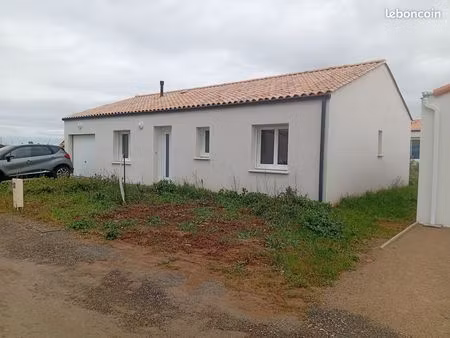 maison a louer à l'année st vinent sur jard