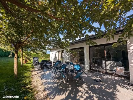 maison 4 pièces 150 m²