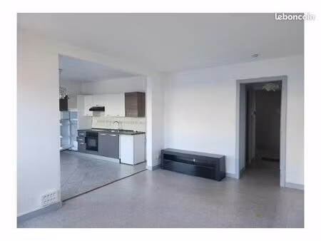 belfort  faubourg de montbéliard 35m2 au 3eme étage avec ascenseur