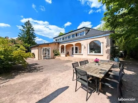 maison 5 pièces 139 m²