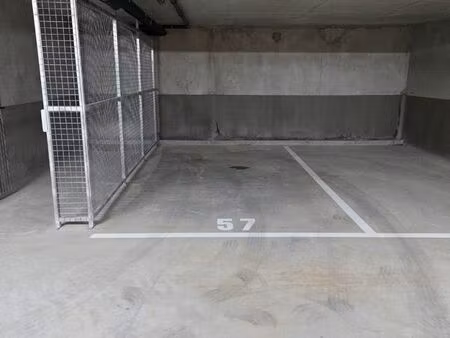 stationnement couvert en sous sol
