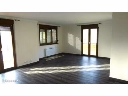 appartement f4 – 80 m² – garage individuel – balcon – 15 min à pieds centre-ville