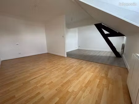 location f1 quartier carmes