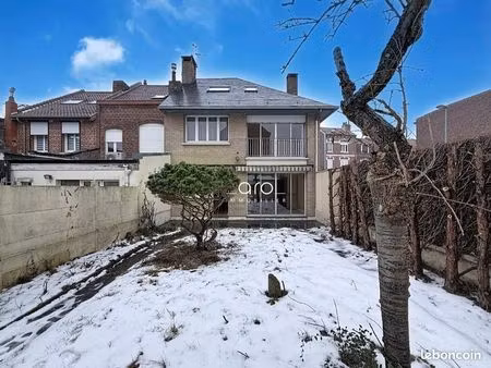 maison 3 pièces 142 m²