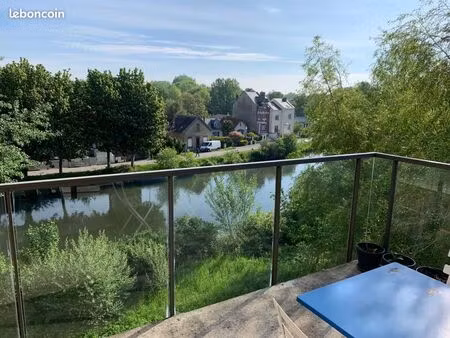 t2 meublé lumineux – cœur de ville – vue sur somme