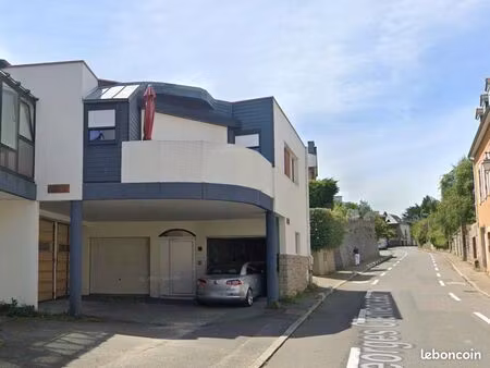 appartement t4 (97m²) entièrement rénové + garage