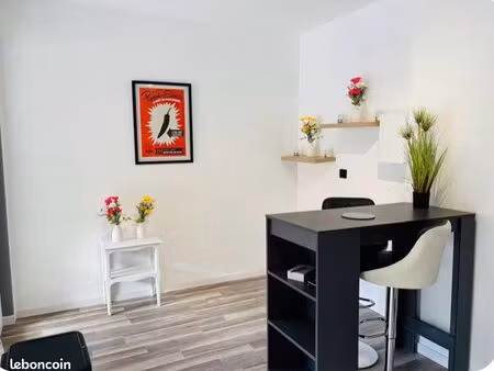 t2 meublé 35 m² avec balcon – vue nature – 15 min tallard