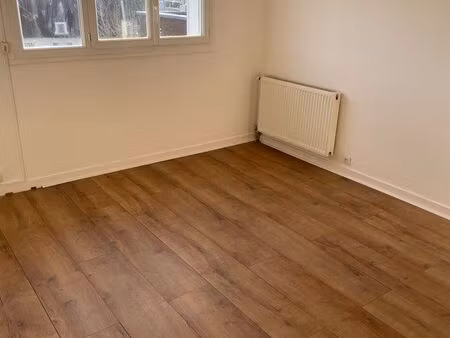 t2 36 m² – parking – mondeville – 580 cc