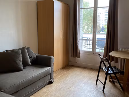 a louer paris 15ème  rue vaugirard  au 4ème étage ...