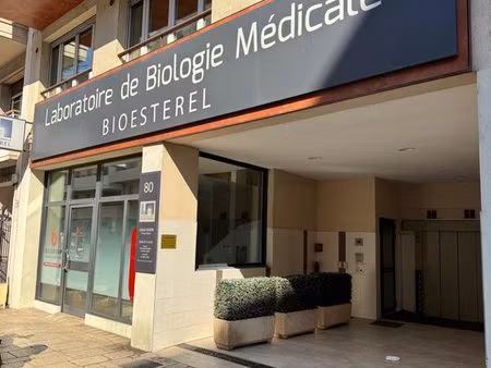 à vendre – local commercial avec fort potentiel d’investissement – centre-ville de saint-l