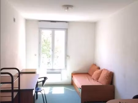 studio 1 pièce 19 m²