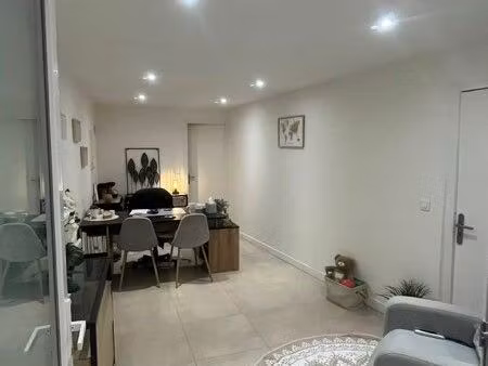 local professionnel paramédical