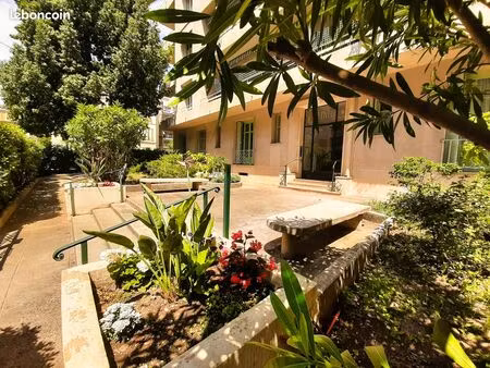 910 - local pro 57m2 - quatier jean médecin