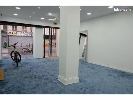 alimentation  épicerie  fleuriste  opticien  primeur 52 m² paris 10ème