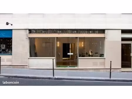 location boutique 70 m2 paris