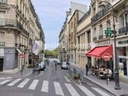 commerce beauté/coiffure 153 m²
