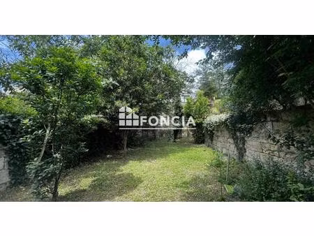 à vendre - bordeaux centre – t3 avec jardin à fort potentiel