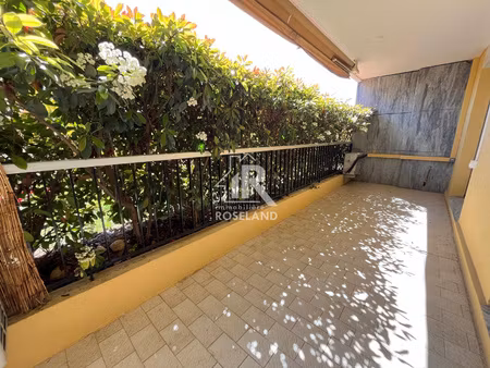abbaye de roseland - 3 pieces princ - terrasses - piscine -