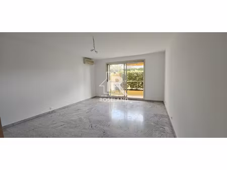 appartement - 80 03 m2 - 3 pièces