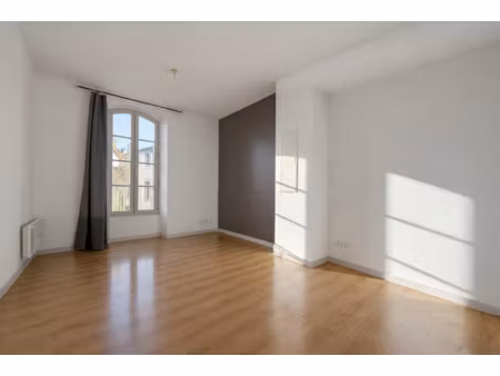 appartement t2 roquemaure