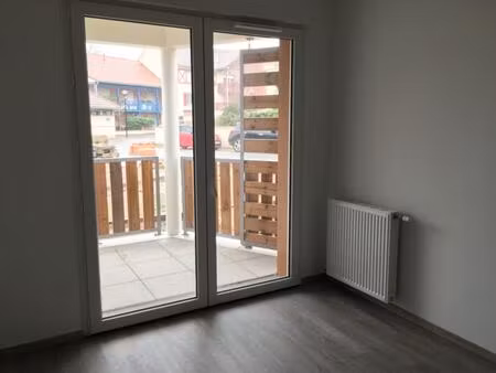 t2 avec terrasse et parking au teich