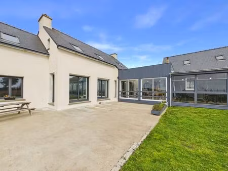 maison de 11 pièces de 358 m² à plogoff