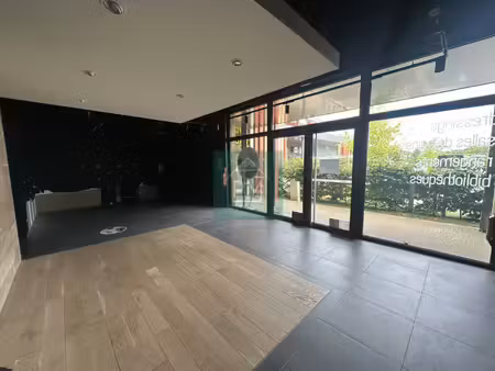 local commercial à louer