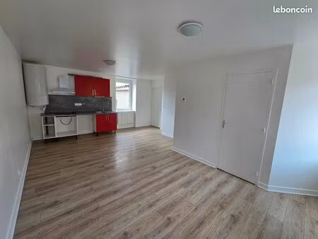 f3 refait a neuf proche centre ville