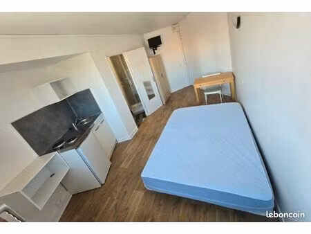 studio meublé toutes charges comprises
