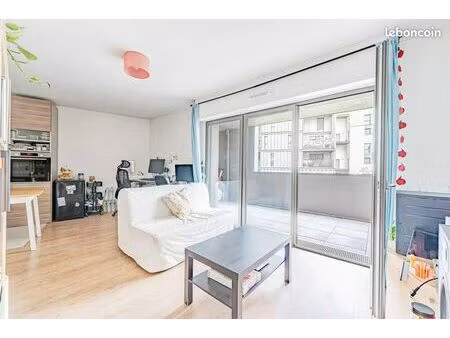 2 pièces 43 m² + grand balcon 14 m² – résidence récente (2018) – montreuil branly / la boi
