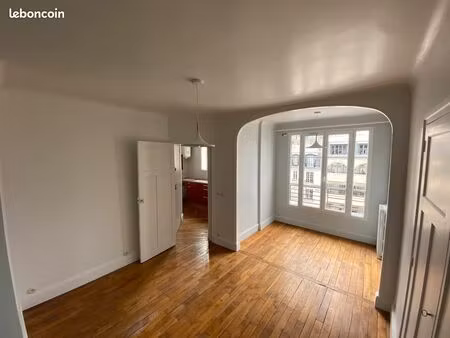 beau studio 23m2 sans vis-à-vis