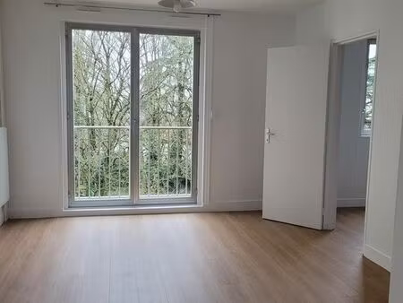 appartement à louer dans résidence - poitiers gibauderie - t1bis de 34m2