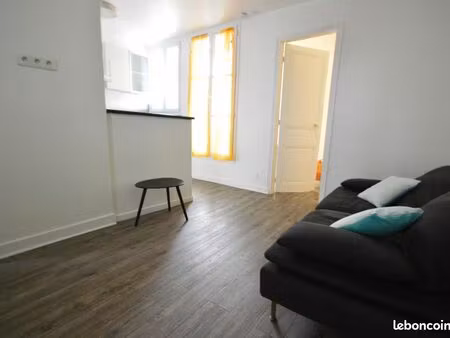 t2 31m2 meublé - 750euros cc