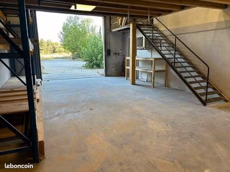hangar à louer