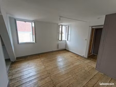 appartement t2 35m2 avec balcon – centre historique bergerac - loyer 460 + 30