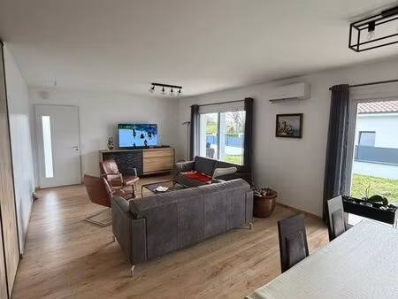 maison moderne de plain-pied à saint lon les mines